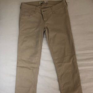 Women Light brown jeans ( always washed b4 sent)😼